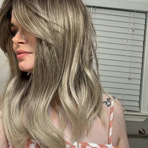 Hair cube wig with curtain bangs! - Picture 2 of 3